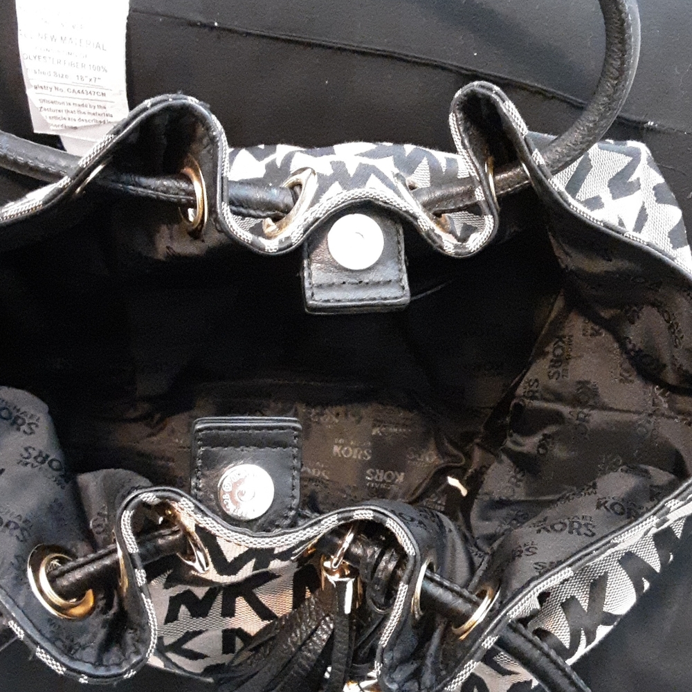 Purse - Picture 2 of 2